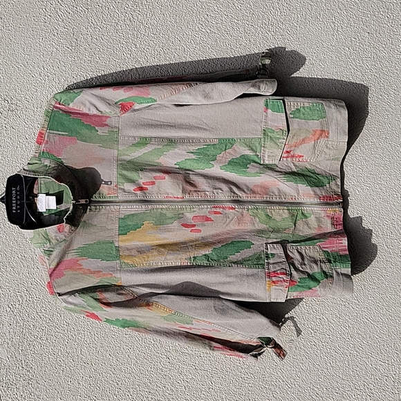 CHICOS ZENERGY LIGHTWEIGHT ZIP CAMO TOP STRETCH SIDES JACKET 12 P - Picture 3 of 10